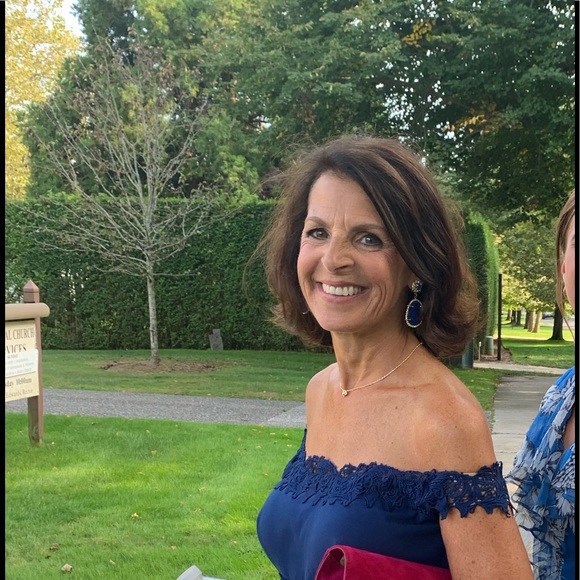 Meet your Posher, Hildy - Picture 1 of 1